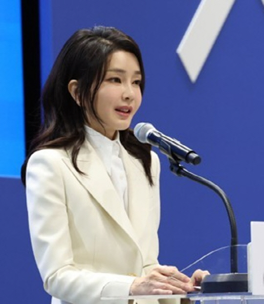 김건희 여사.<연합뉴스 자료사진>